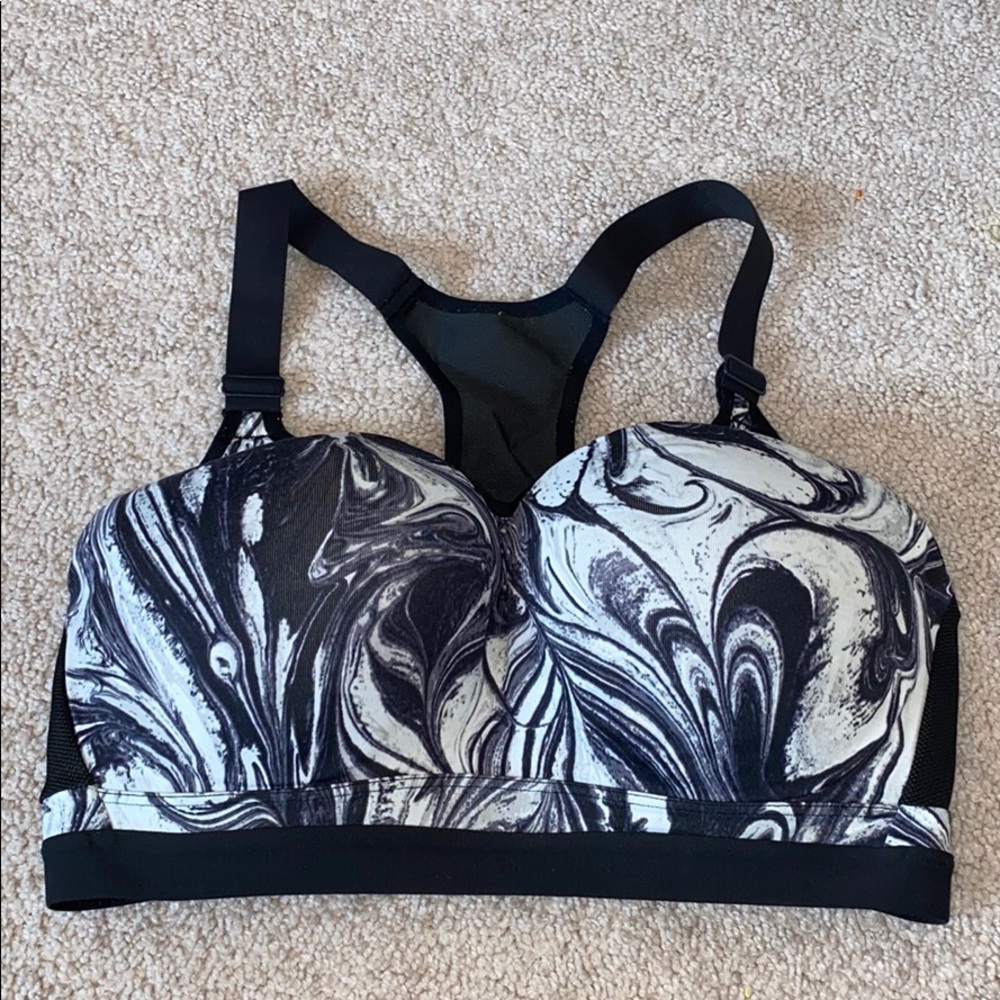 36DD Victoria’s Secret High Impact Sports Bra